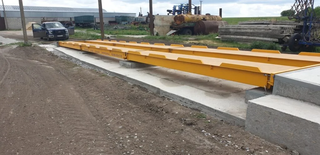 Криворізька вагова компанія встановила автомобільні ваги в Кіровоградській облас - монтаж