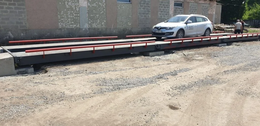 Установка сучасних автомобільних ваг у Кіровоградській області (загальний вид) Установка сучасних автомобільних ваг у Кіровоградській області - загальний вид
