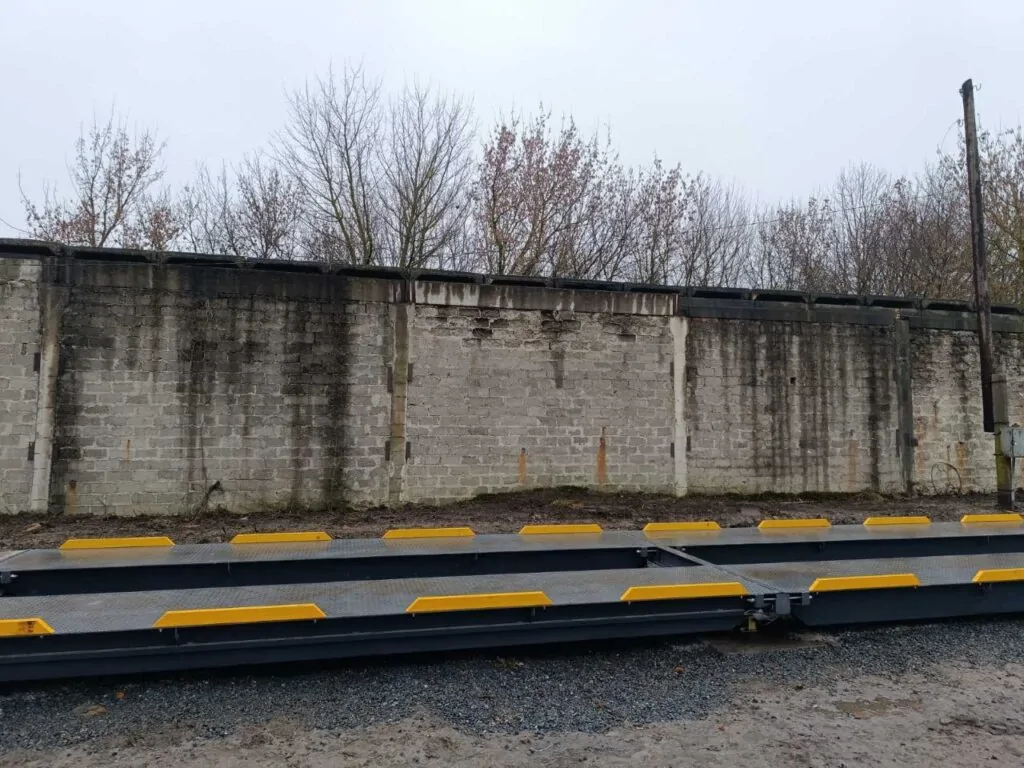 Успішне введення в експлуатацію автомобільних ваг ТИТАН у Рівненській області (монтаж) Успішне введення в експлуатацію автомобільних ваг ТИТАН у Рівненській області - монтаж