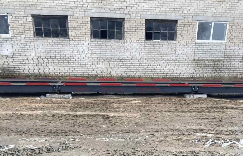 Автомобільні ваги на 80 тонн у Житомирській області (монтаж) Автомобільні ваги на 80 тонн у Житомирській області - монтаж